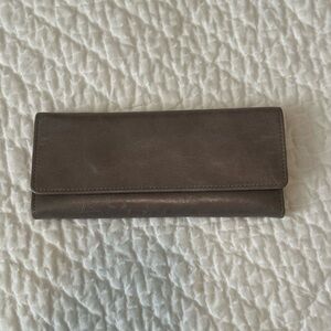 HOBO Gray Leather Key & Card Holder Wallet